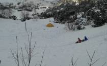 Namiot na śniegu