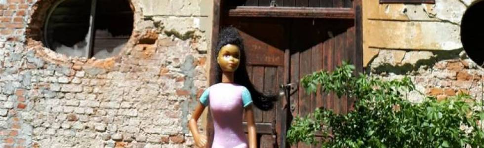 Barbie ponownie w Oświęcimiu