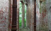 Jeziorki Kosztowskie - ruina kaplicy lub grobowca