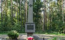 Pomnik zołnierzy AK w Gołęczynie, Mariusz Maryniak